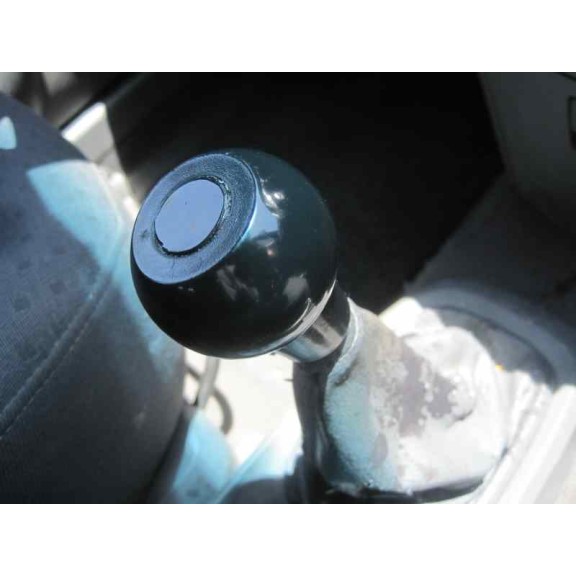 kia carens del año 2004