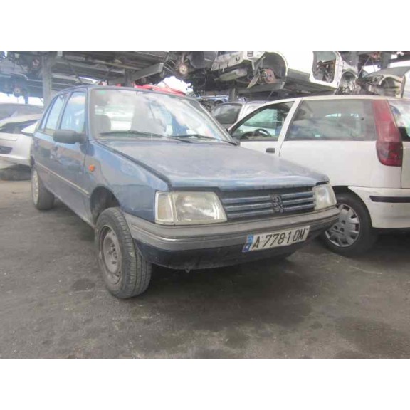 peugeot 205 berlina del año 1998