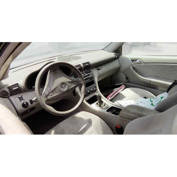 mercedes-benz clase c (w203) sportcoupe del año 2003