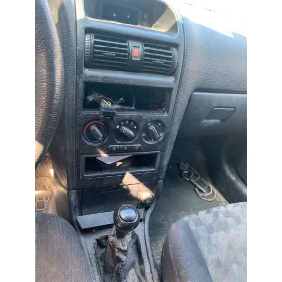 opel astra g berlina del año 1999