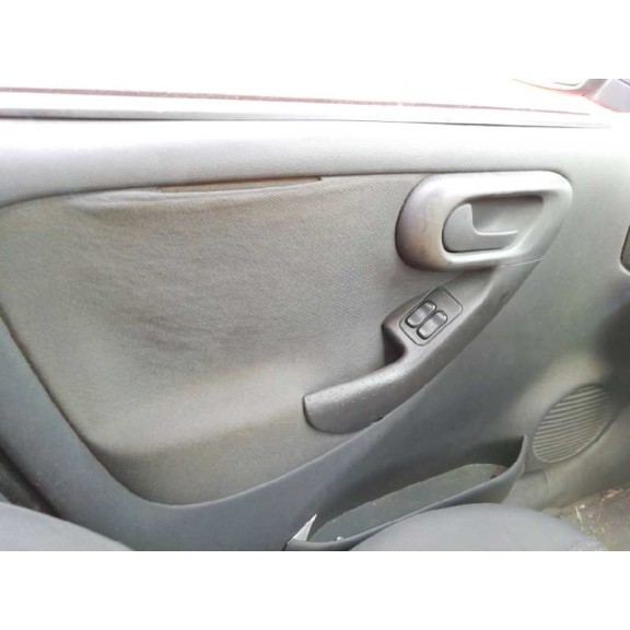 opel corsa c del año 2004