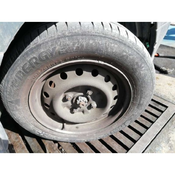 nissan primera berl./familiar (p10/w10) del año 1994