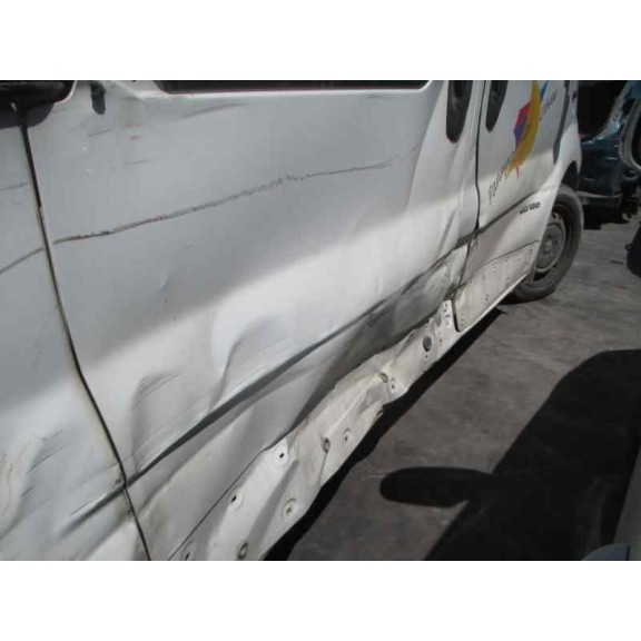 renault trafic combi (ab 4.01) del año 2004