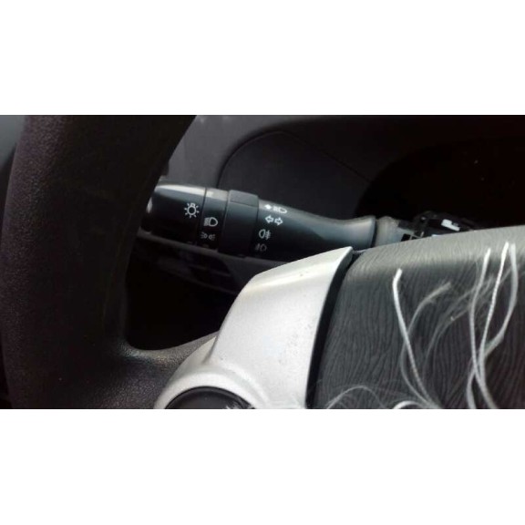 toyota prius (nhw30) del año 2012