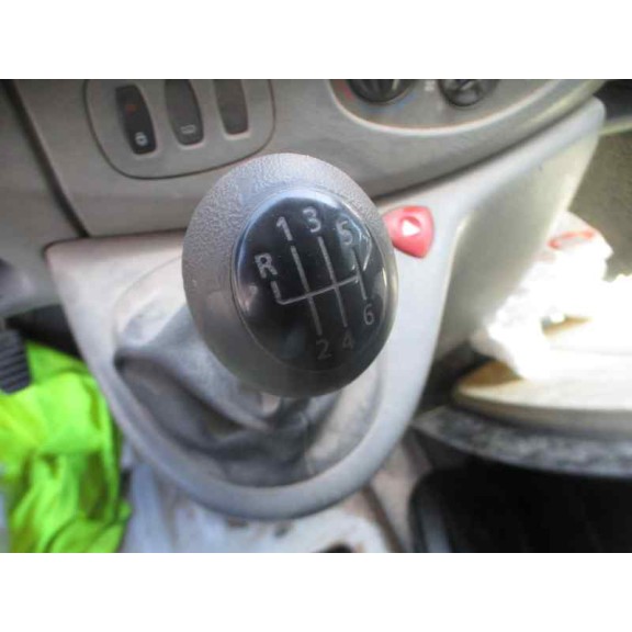 renault trafic combi (ab 4.01) del año 2004