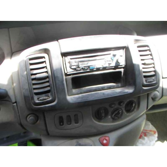 renault trafic combi (ab 4.01) del año 2004