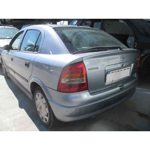 opel astra g berlina del año 2003