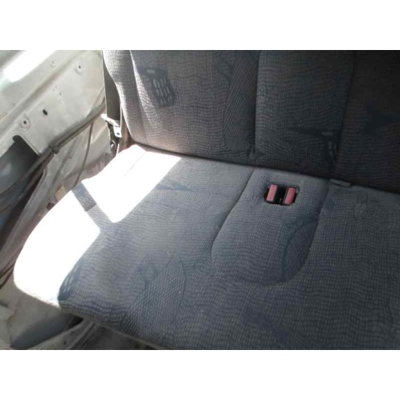 renault trafic combi (ab 4.01) del año 2004