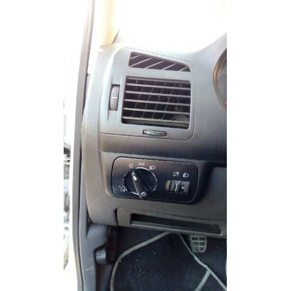 seat ibiza (6k1) del año 2000