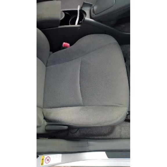 toyota prius (nhw30) del año 2012