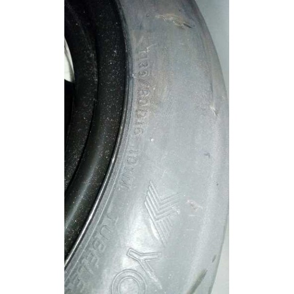 toyota prius (nhw30) del año 2012