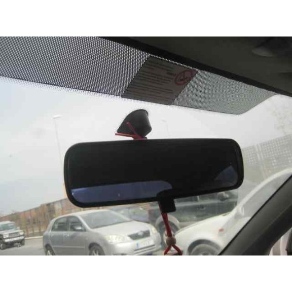 ford focus berlina (cak) del año 2000