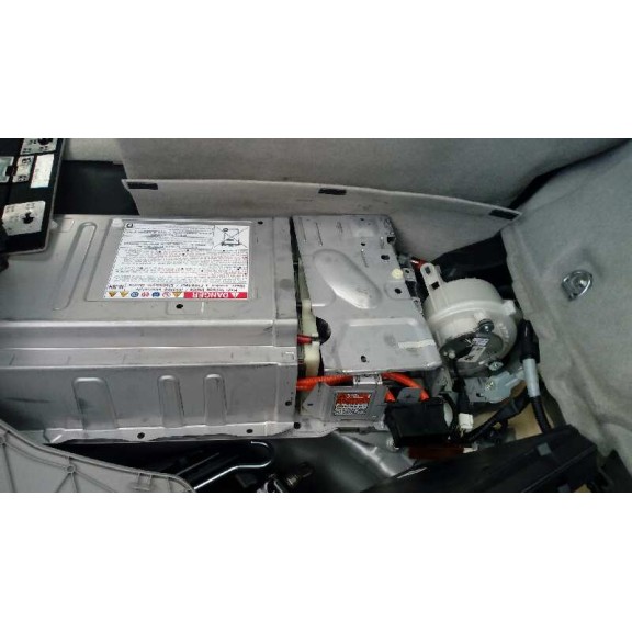 toyota prius (nhw30) del año 2012