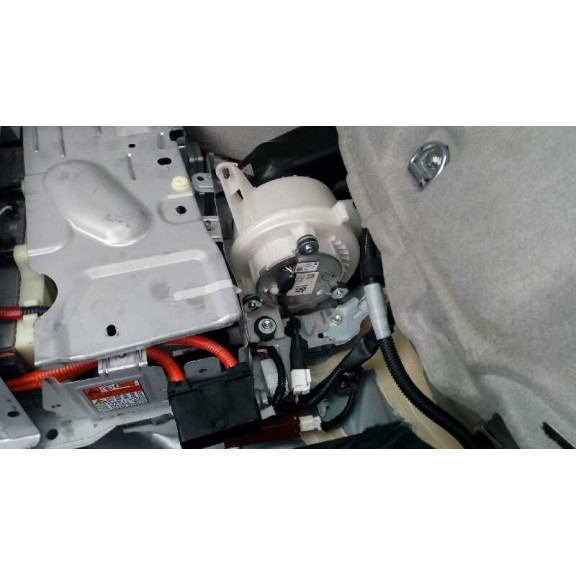 toyota prius (nhw30) del año 2012