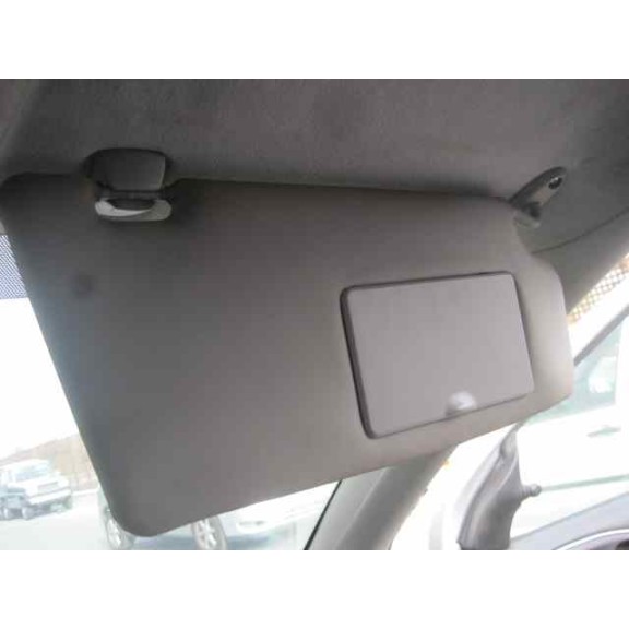 ford focus berlina (cak) del año 2000