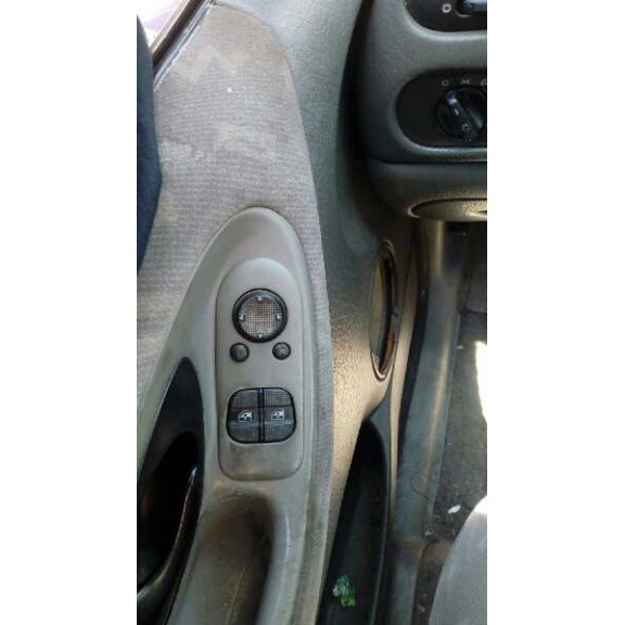 seat alhambra (7v8) del año 1996