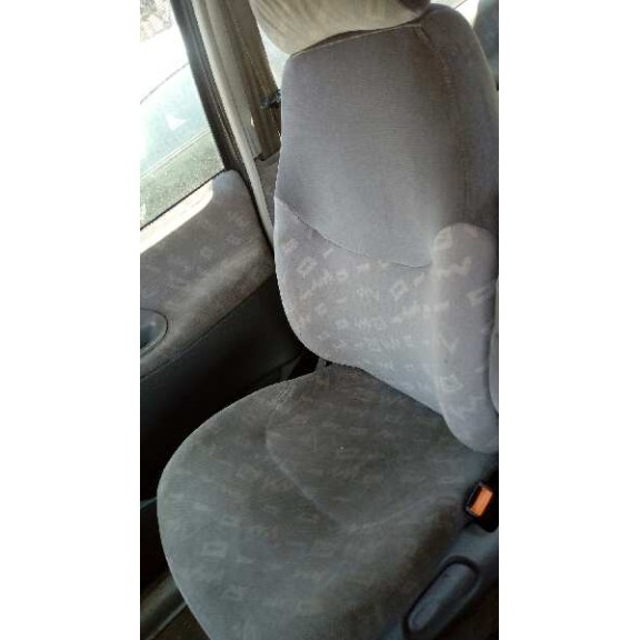 seat alhambra (7v8) del año 1996