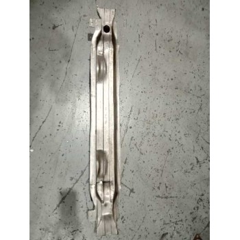 Recambio de refuerzo paragolpes delantero para audi a6 berlina (4f2) 2.7 tdi referencia OEM IAM   