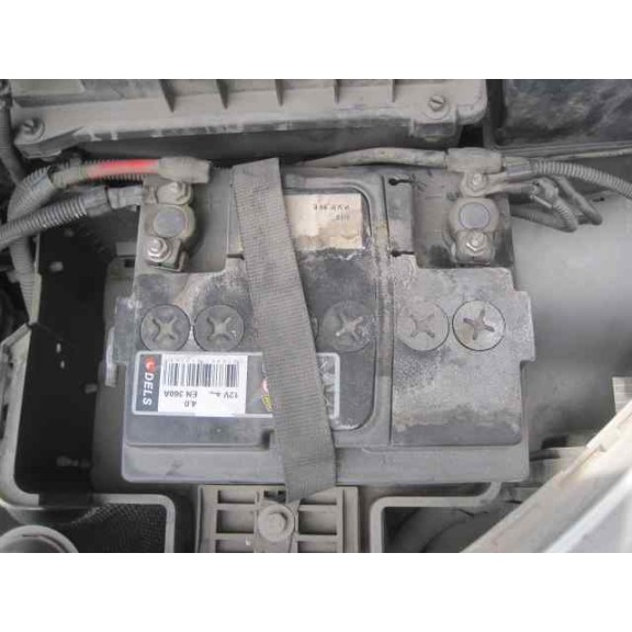 ford focus berlina (cak) del año 2000