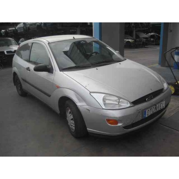 ford focus berlina (cak) del año 2000