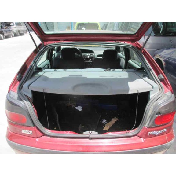 renault megane i berlina hatchback (ba0) del año 1998