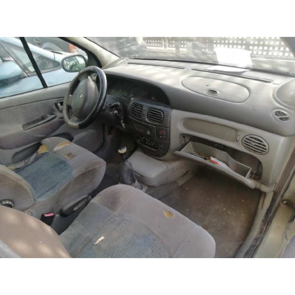 renault scenic (ja..) del año 2002