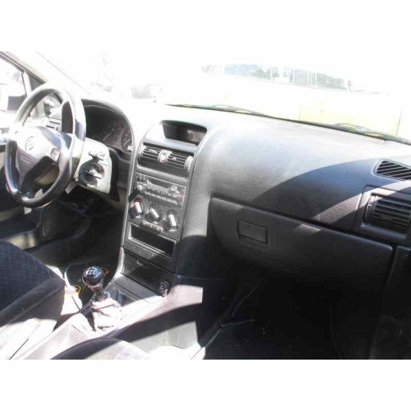 opel astra g berlina del año 1999