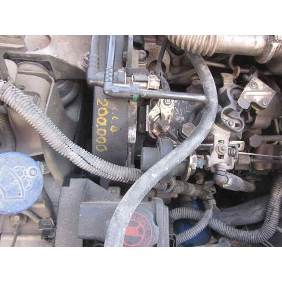 peugeot 206 berlina del año 2000