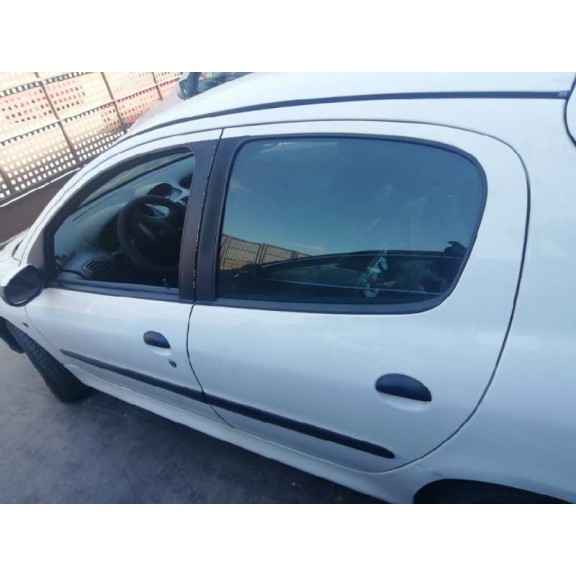 peugeot 206 berlina del año 2006