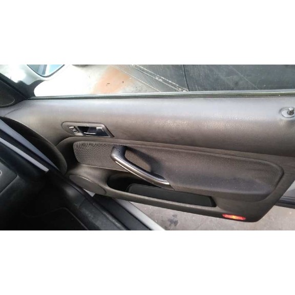 volkswagen golf iv berlina (1j1) del año 1999