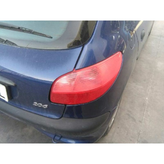 peugeot 206 berlina del año 2001