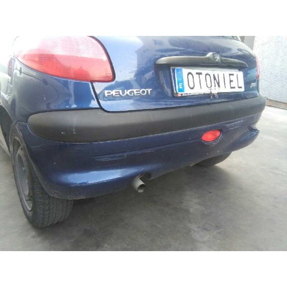 peugeot 206 berlina del año 2001