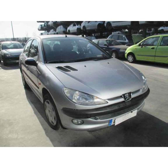 peugeot 206 berlina del año 1999
