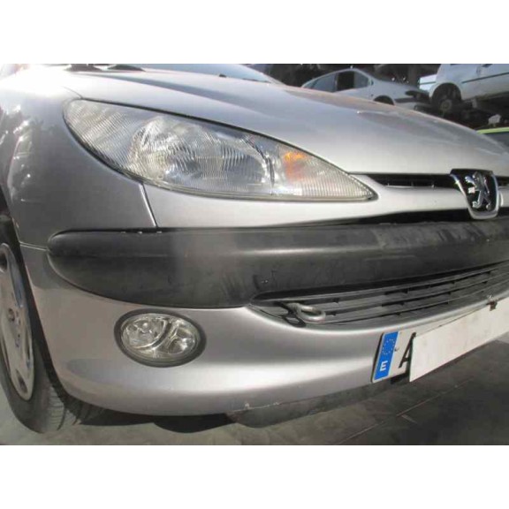 peugeot 206 berlina del año 1999