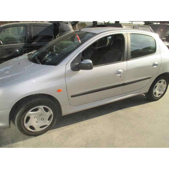 peugeot 206 berlina del año 1999