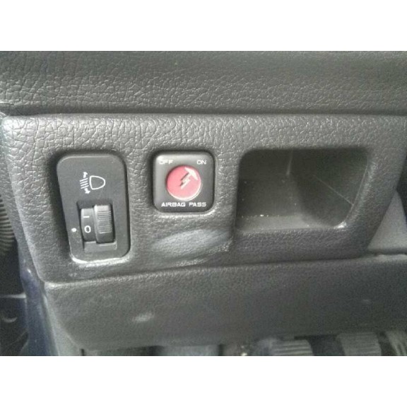 peugeot 206 berlina del año 2001