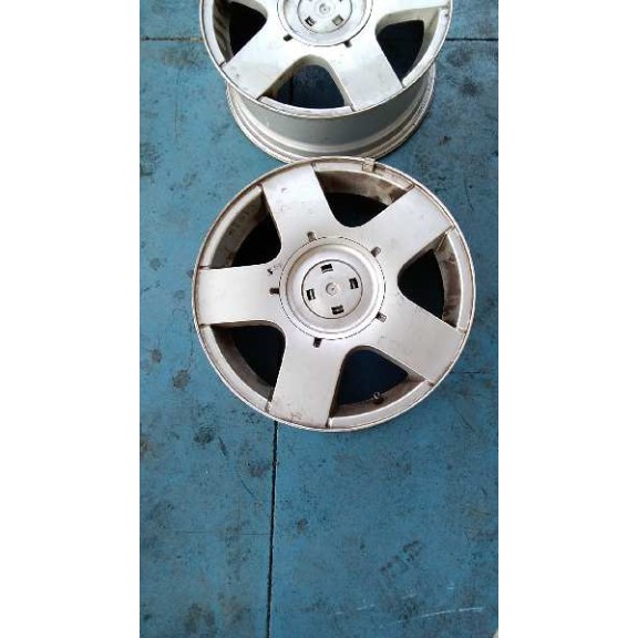 volkswagen golf iv berlina (1j1) del año 1999