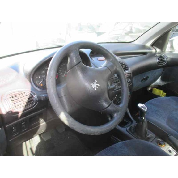 peugeot 206 berlina del año 1999