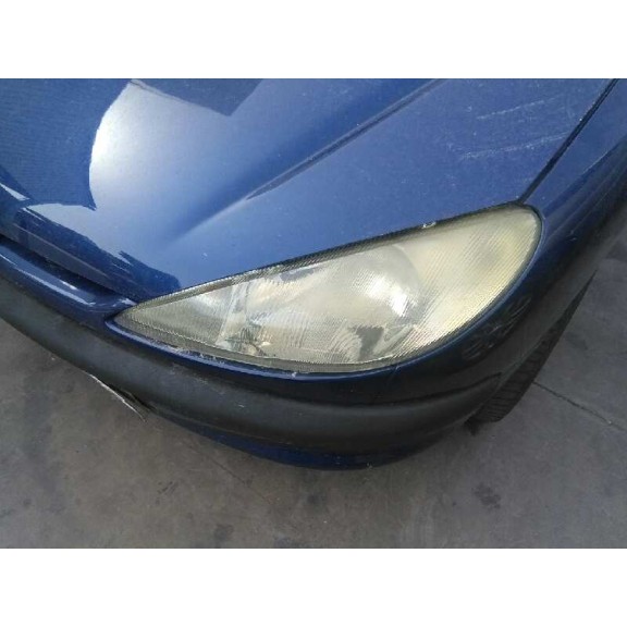 peugeot 206 berlina del año 2001