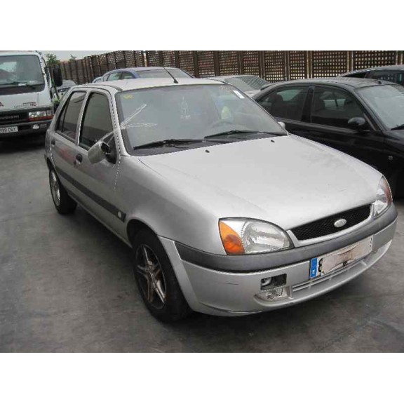 ford fiesta berlina (dx) del año 2001