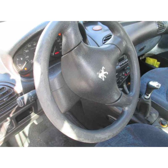 peugeot 206 berlina del año 1999