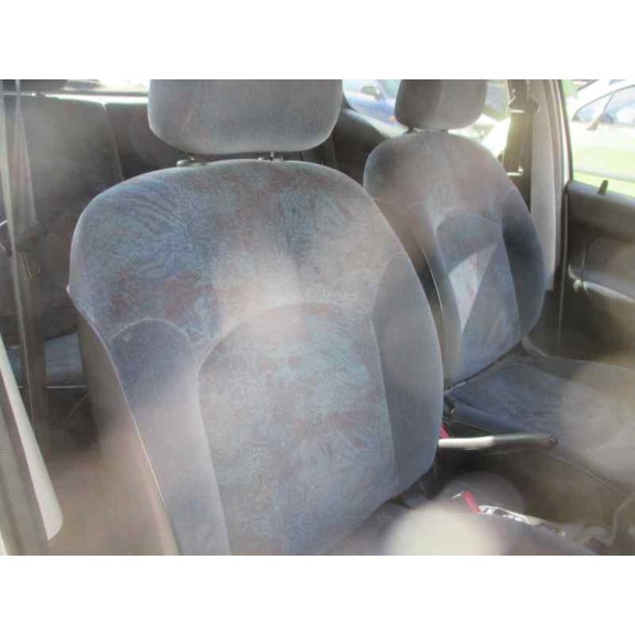 peugeot 206 berlina del año 1999