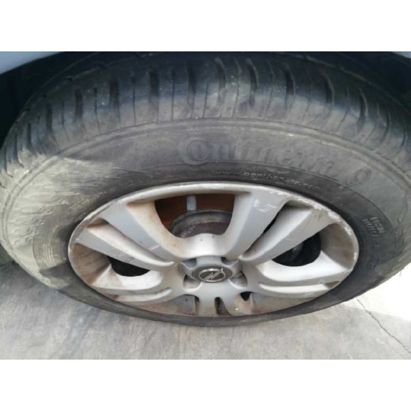 opel corsa d del año 2011