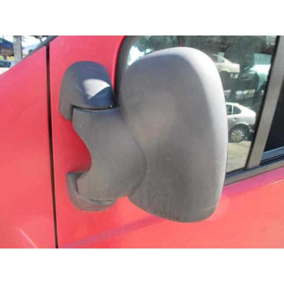 renault trafic combi (ab 4.01) del año 2005