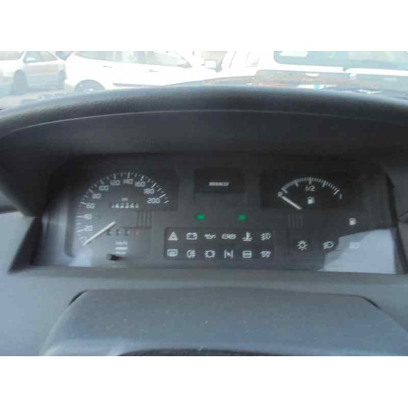 renault clio i phase iii del año 1994