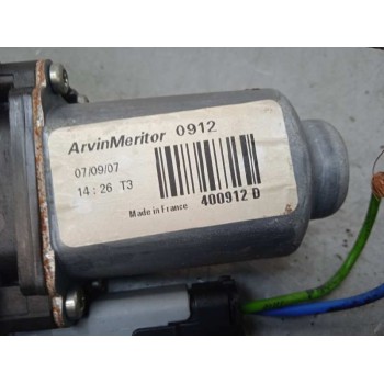 Recambio de elevalunas delantero derecho para peugeot 207 sport referencia OEM IAM 9681182280 ELÉCTRICO 3P 2 PINS