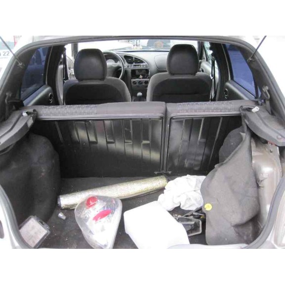 ford fiesta berlina (dx) del año 2001