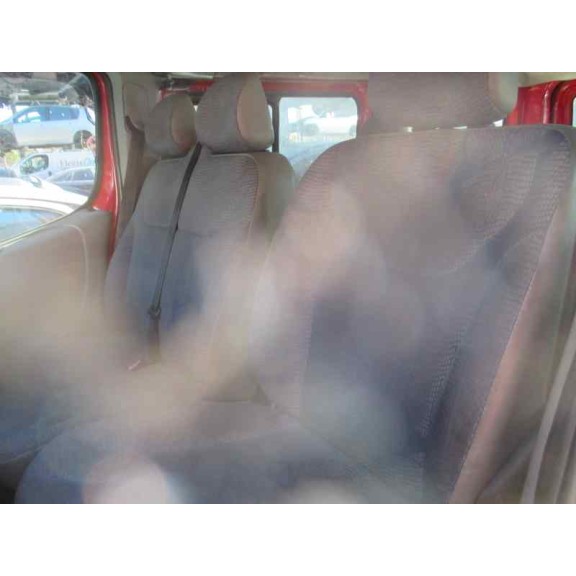 renault trafic combi (ab 4.01) del año 2005