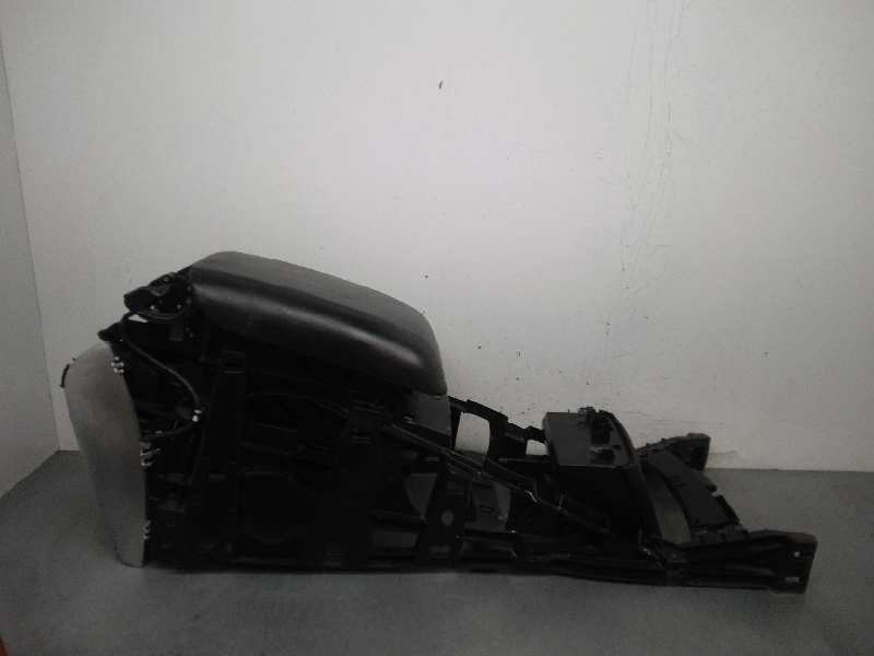 Recambio de apoyabrazos central para mercedes-benz clase r (w251) 320 cdi (251.022) referencia OEM IAM A2516801052  