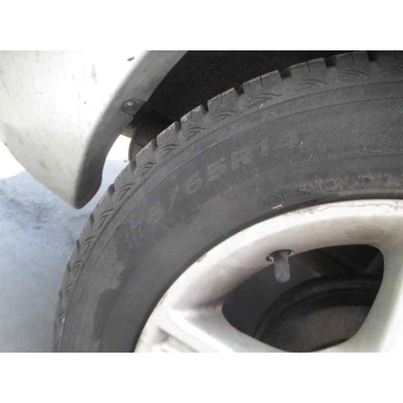 ford fiesta berlina (dx) del año 2001